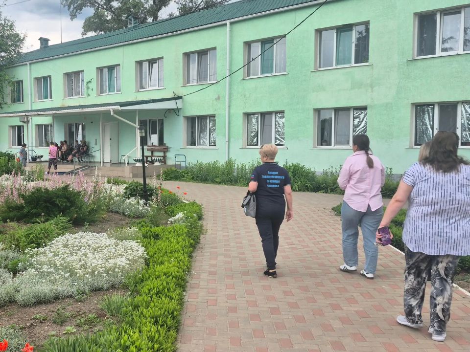 Анна Сорока: В рамках планового мониторинга соблюдения прав лиц, нуждающихся в постоянном уходе и медицинском обслуживании, мы осуществили выезд в Тепловский психоневрологический интернат Анна Сорока: В рамках планового мониторинга соблюдения прав лиц, нуждающихся в постоянном уходе и медицинском обслуживании, мы осуществили выезд в Тепловский психоневрологический интернат