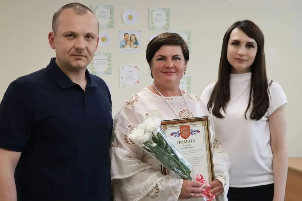 Есть работа, предполагающая наличие не только знаний, опыта, мастерства, а и таких качеств, как доброта, человечность, отзывчивость, милосердие Есть работа, предполагающая наличие не только знаний, опыта, мастерства, а и таких качеств, как доброта, человечность, отзывчивость, милосердие