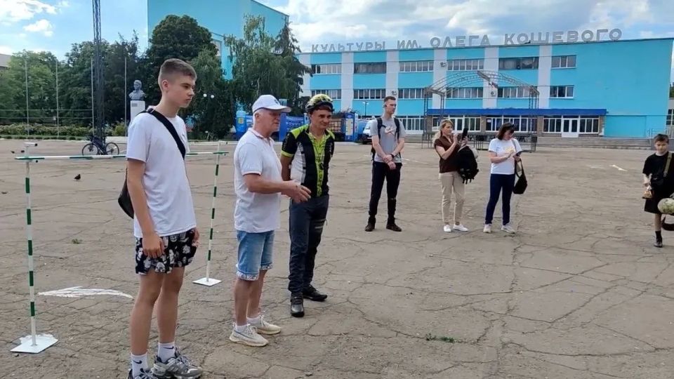 В Суходольске провели велофестиваль для детей В Суходольске провели велофестиваль для детей