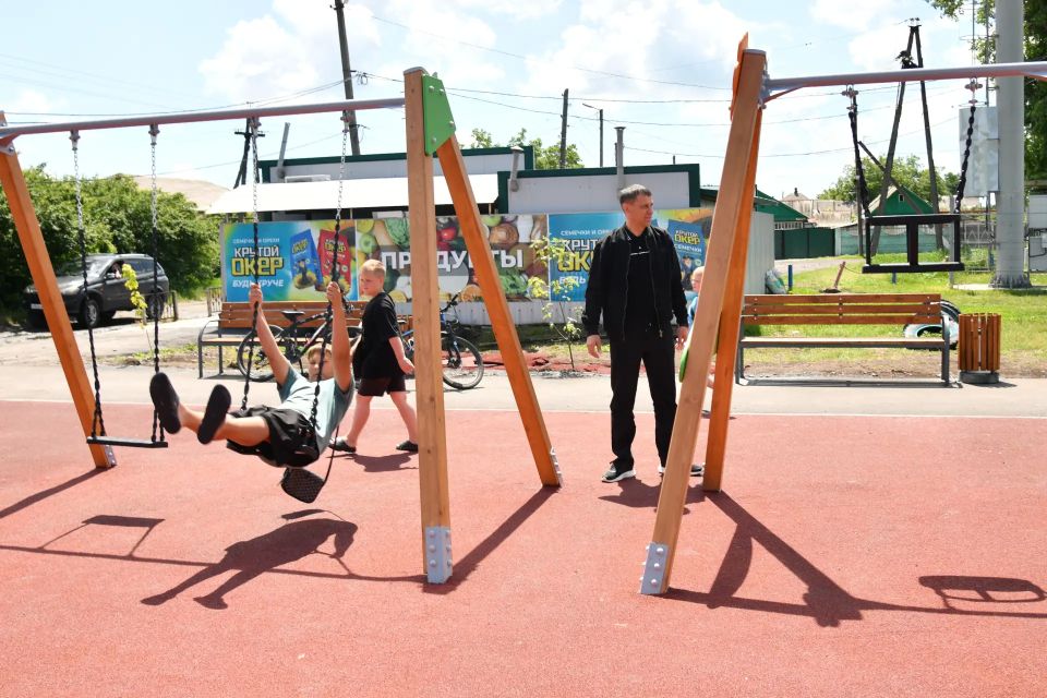 Игорь Ковальчук: Совместно с партийным десантом «Единой России» приняли завершенный объект в районе станции «Должанская» Игорь Ковальчук: Совместно с партийным десантом «Единой России» приняли завершенный объект в районе станции «Должанская»