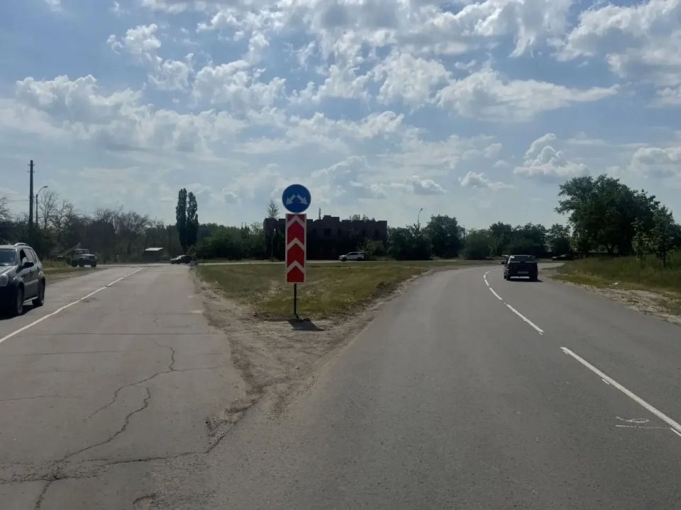 Продолжаем делать наш округ безопаснее и комфортнее для всех участников дорожного движения Продолжаем делать наш округ безопаснее и комфортнее для всех участников дорожного движения