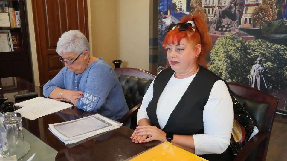 В администрации Луганска прошла встреча с семьей погибшего участника СВО В администрации Луганска прошла встреча с семьей погибшего участника СВО