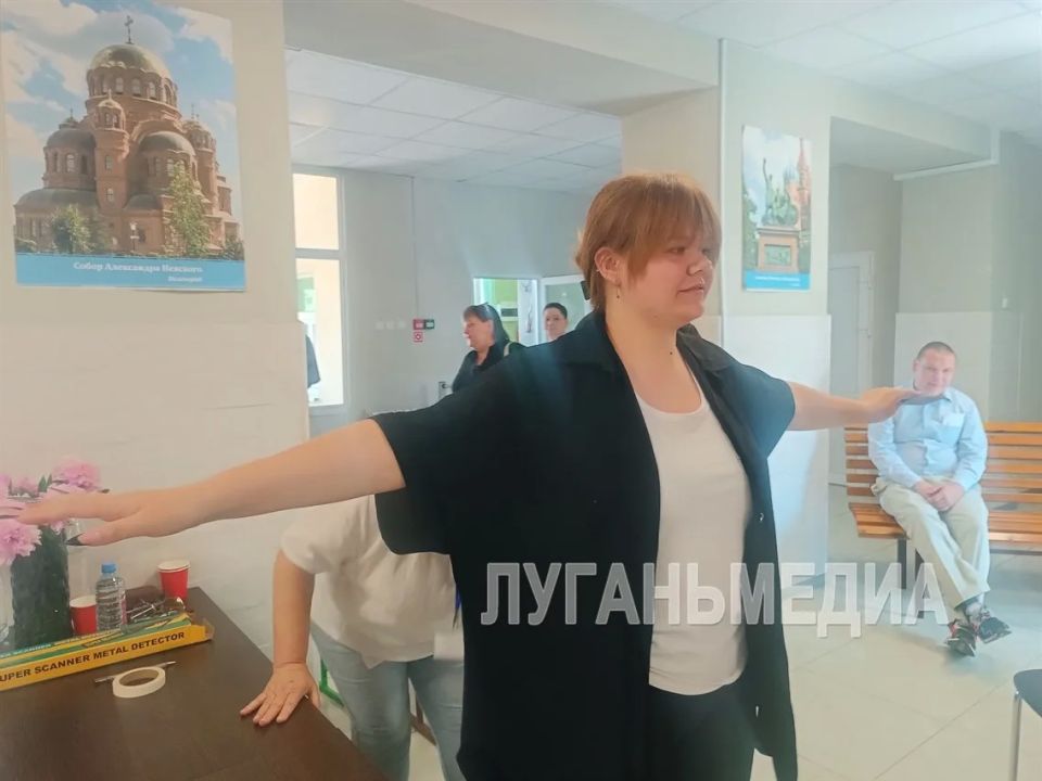 Выпускники Станично-Луганского округа пишут ЕГЭ по математике Выпускники Станично-Луганского округа пишут ЕГЭ по математике