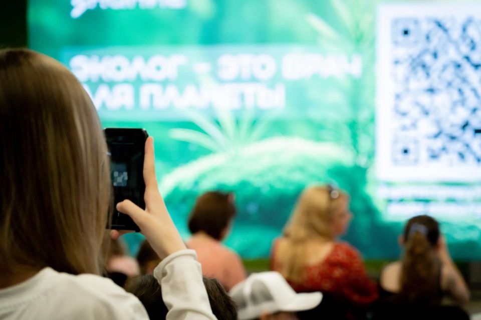 В Луганске прошёл экологический фестиваль «#Зелёный» В Луганске прошёл экологический фестиваль «#Зелёный»