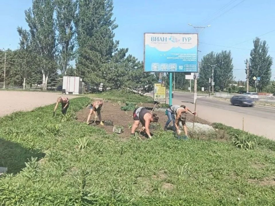 Коммунальными службами проведены работы на территории города Коммунальными службами проведены работы на территории города