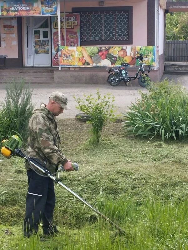 Владимир Чернев: В селе Чмыровка прошёл Эко-день Владимир Чернев: В селе Чмыровка прошёл Эко-день