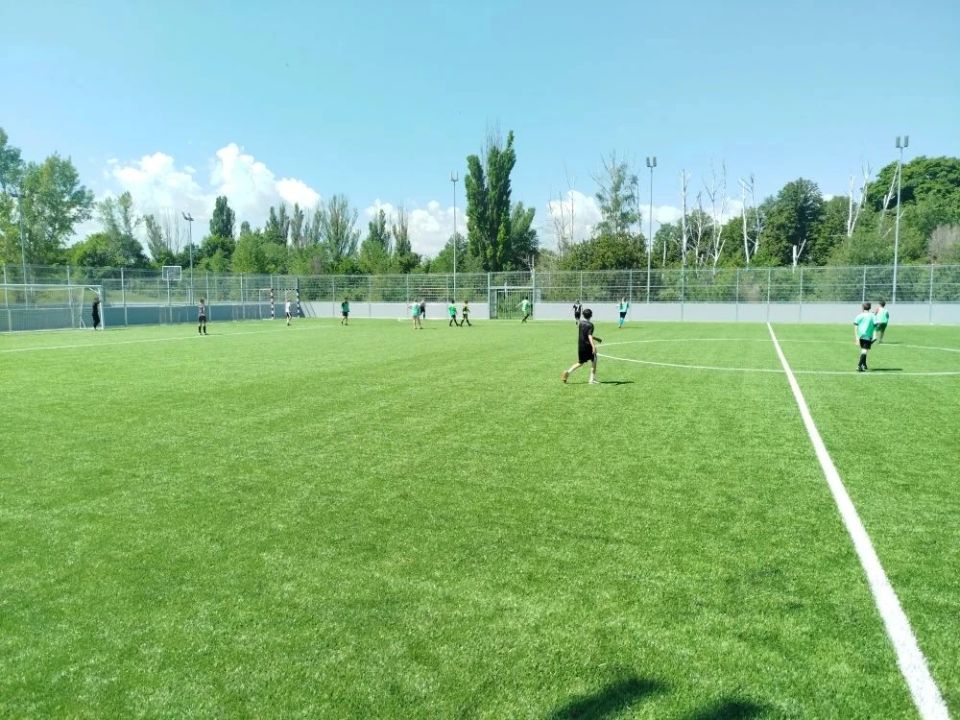 В Лутугинской спортшколе прошла открытая тренировка по футболу для юношей В Лутугинской спортшколе прошла открытая тренировка по футболу для юношей