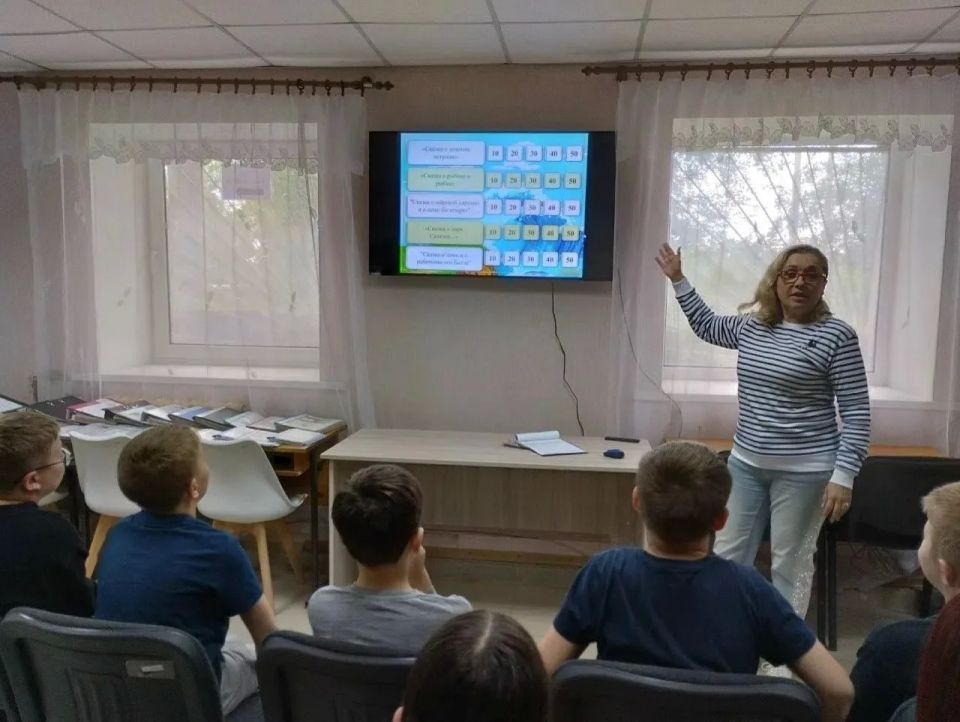 В библиотеке отметили Пушкинский день В библиотеке отметили Пушкинский день