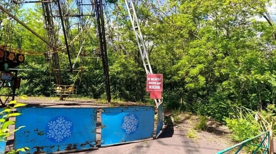 После шума в интернете прокуратура занялась опасным колесом обозрения в Алчевске После шума в интернете прокуратура занялась опасным колесом обозрения в Алчевске