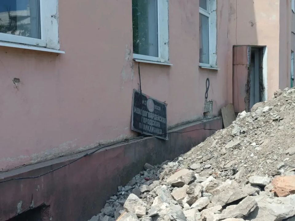 Сегодня делюсь с вами тем, что в Молодогвардейске и Суходольске активно продолжается капитальный ремонт поликлиник Сегодня делюсь с вами тем, что в Молодогвардейске и Суходольске активно продолжается капитальный ремонт поликлиник