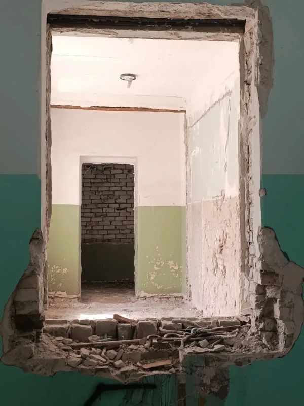 Сегодня делюсь с вами тем, что в Молодогвардейске и Суходольске активно продолжается капитальный ремонт поликлиник Сегодня делюсь с вами тем, что в Молодогвардейске и Суходольске активно продолжается капитальный ремонт поликлиник