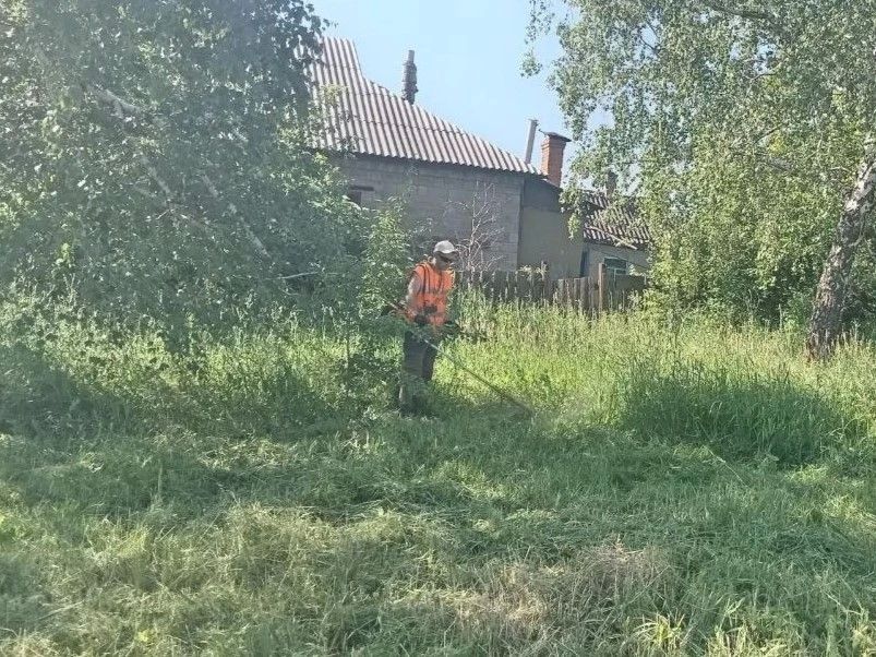 Коммунальными службами проведены работы на территории города Коммунальными службами проведены работы на территории города