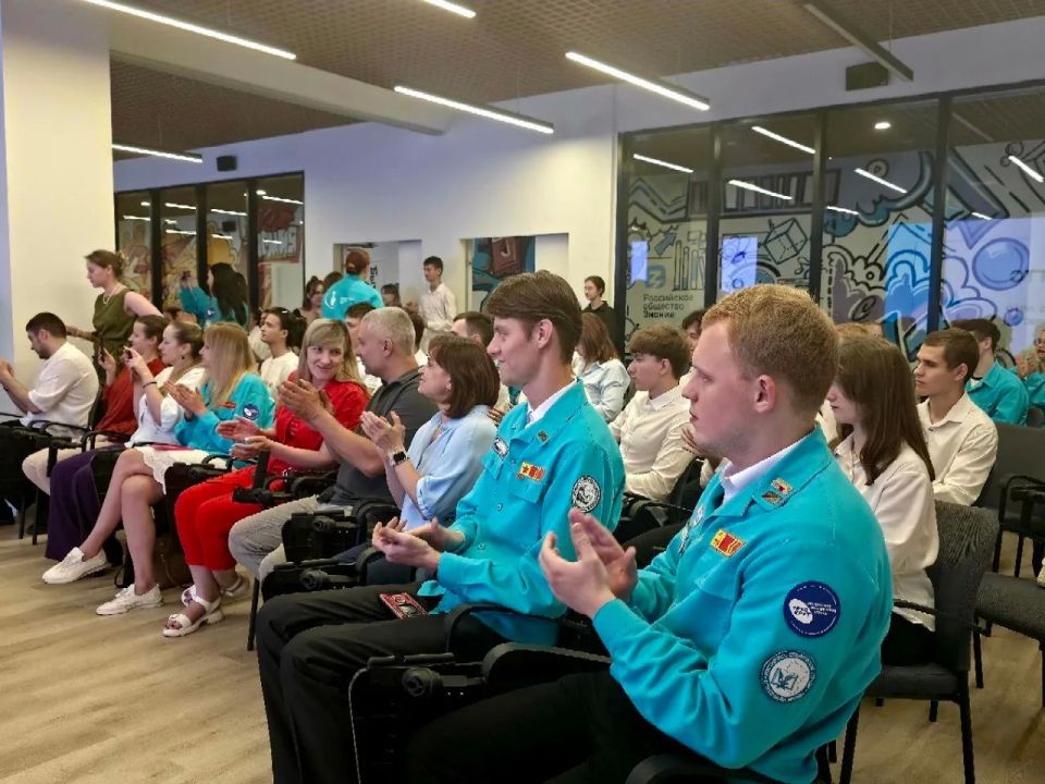 Константин Бутримов: КУЗНИЦА ХАРАКТЕРОВ И ПОБЕД: В ЛУГАНСКЕ ОТКРЫЛИ ТРЕТИЙ ТРУДОВОЙ СЕМЕСТР РСО Константин Бутримов: КУЗНИЦА ХАРАКТЕРОВ И ПОБЕД: В ЛУГАНСКЕ ОТКРЫЛИ ТРЕТИЙ ТРУДОВОЙ СЕМЕСТР РСО
