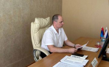 Провел заседание комиссии по предупреждению и ликвидации чрезвычайных ситуаций и обеспечению пожарной безопасности, в ходе которого были заслушаны доклады по двум ключевым вопросам