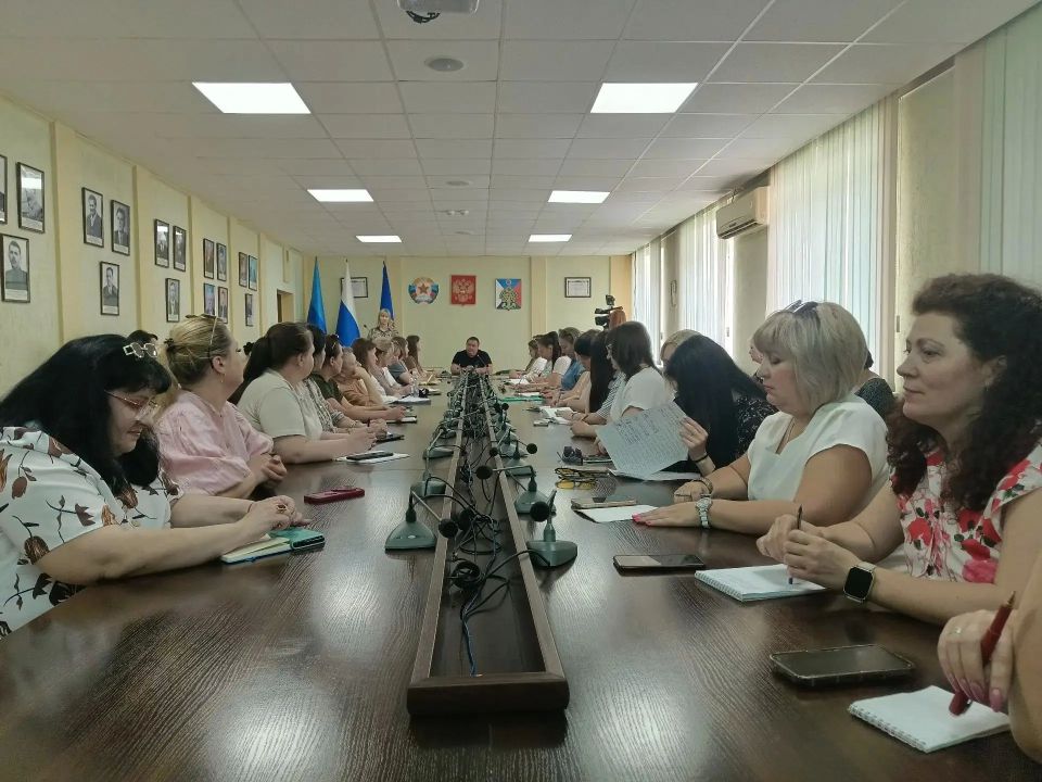 Андрей Рубанцов: Сегодня принял участие в городском семинаре-совещании, посвящённом вопросам раннего выявления суицидальных признаков и профилактики суицидального поведения среди детей и подростков Андрей Рубанцов: Сегодня принял участие в городском семинаре-совещании, посвящённом вопросам раннего выявления суицидальных признаков и профилактики суицидального поведения среди детей и подростков