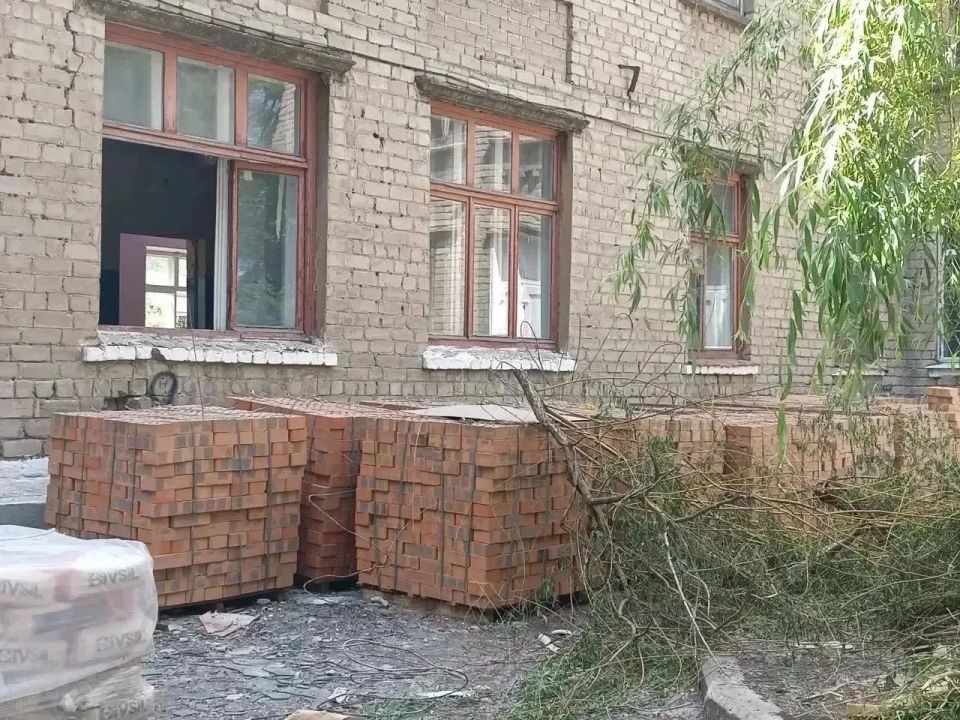 Капитальный ремонт стартовал сразу в двух поликлиниках Краснодонского муниципального округа Капитальный ремонт стартовал сразу в двух поликлиниках Краснодонского муниципального округа