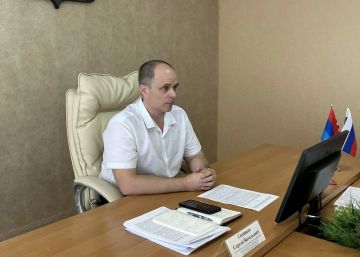 Провел расширенное совещание с руководителями городских предприятий и организаций