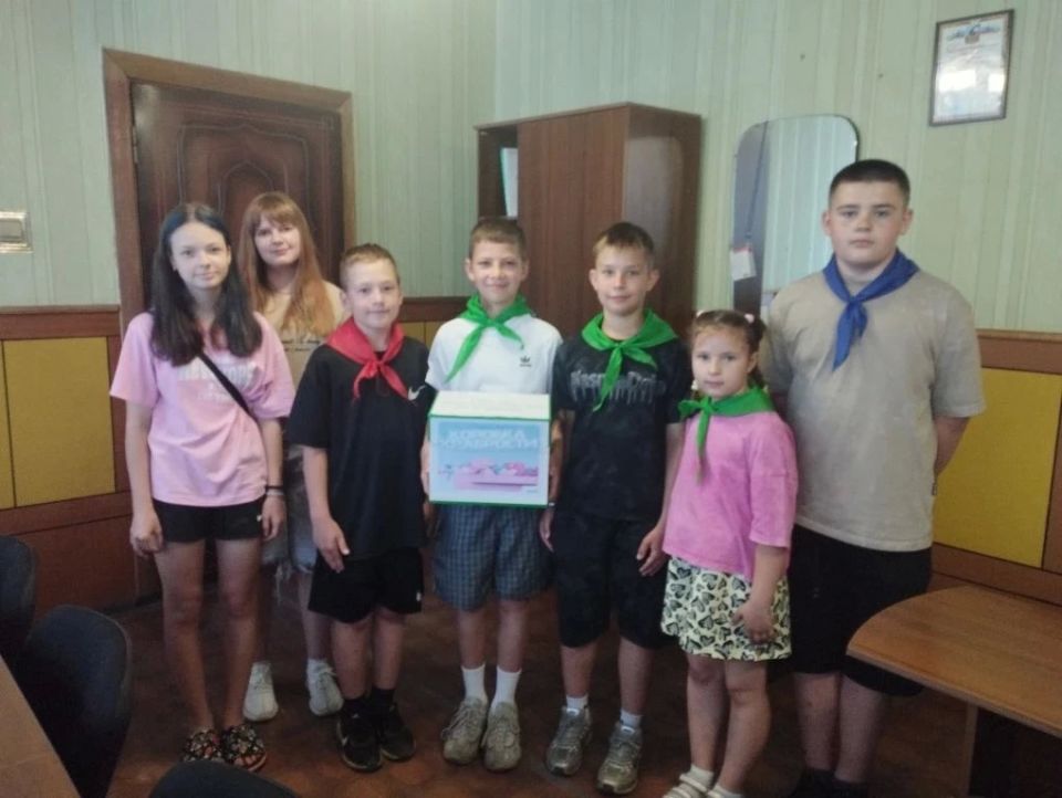 В пгт Чернухино стартовала трогательная акция «Коробка храбрости», организованная партией «Единая Россия» В пгт Чернухино стартовала трогательная акция «Коробка храбрости», организованная партией «Единая Россия»