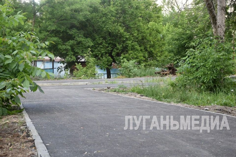 Единороссы проинспектировали ход выполнения работ в сквере Оренбургском Единороссы проинспектировали ход выполнения работ в сквере Оренбургском