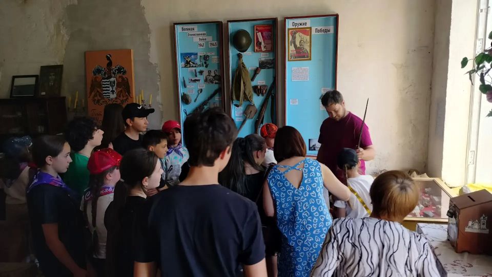 В парке и усадьбе Казимира Мсциховского прошла экскурсия для школьников из Ящиково В парке и усадьбе Казимира Мсциховского прошла экскурсия для школьников из Ящиково