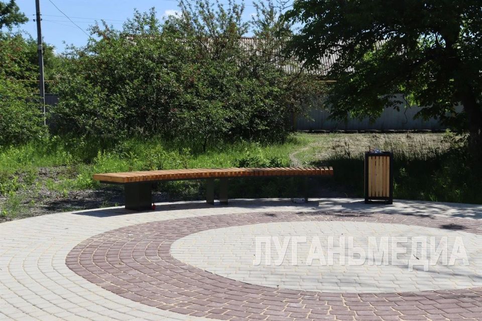 В Свердловске продолжается благоустройство общественных территорий