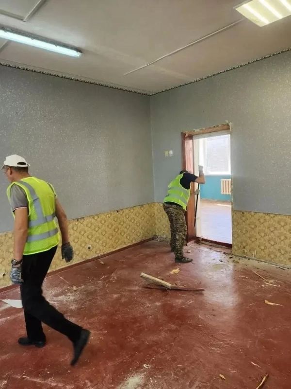 При поддержке региона-шефа — Новосибирской области — в Беловодском лицее «Лидер» стартовали масштабные работы в рамках специального инфраструктурного проекта При поддержке региона-шефа — Новосибирской области — в Беловодском лицее «Лидер» стартовали масштабные работы в рамках специального инфраструктурного проекта