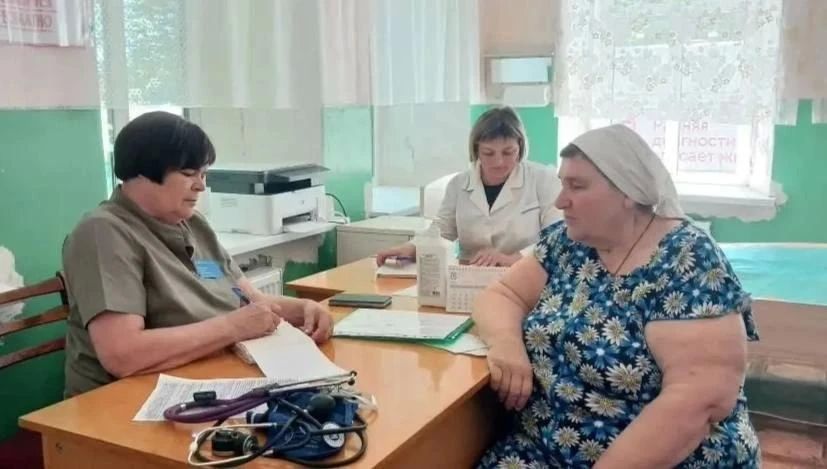 Выездная бригада медиков работала в Трёхизбенской амбулатории Выездная бригада медиков работала в Трёхизбенской амбулатории