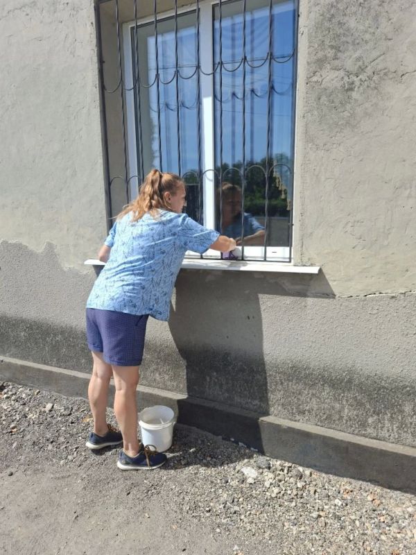В период с 8 июня по 11 июня в поселке Городище прошли субботники в которых приняли активное участие сотрудники отдела по обеспечению жизнедеятельности пгт Городище, с. Малоивановка, Городищенского фольклорного центра и ... В период с 8 июня по 11 июня в поселке Городище прошли субботники в которых приняли активное участие сотрудники отдела по обеспечению жизнедеятельности пгт Городище, с. Малоивановка, Городищенского фольклорного центра и ...