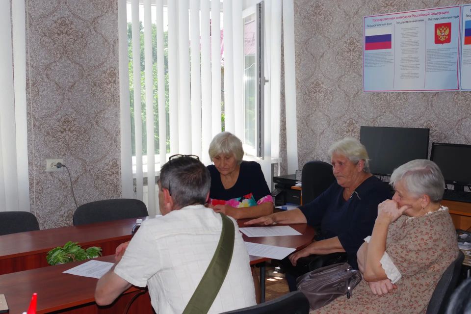 В Зимогорье состоялась встреча с семьями погибших участников специальной военной операции В Зимогорье состоялась встреча с семьями погибших участников специальной военной операции