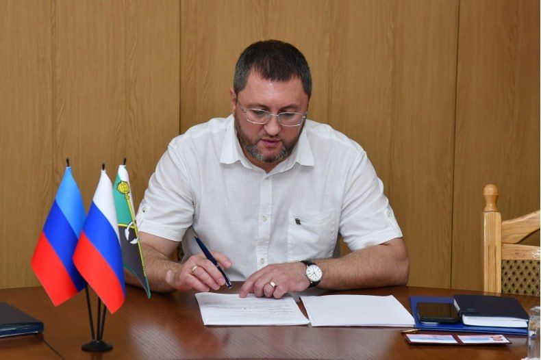 Состоялось 46-е заседание Совета депутатов Свердловского муниципального округа ЛНР\ Состоялось 46-е заседание Совета депутатов Свердловского муниципального округа ЛНР\