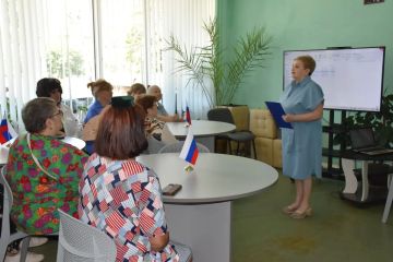 В преддверии Дня России в Кировском историко-художественном музее была проведена образовательная программа «Россия - славная наша держава»