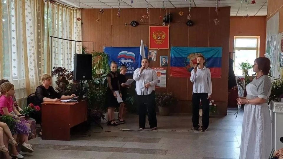 В селе Орехово в торжественной обстановке открыли стенд погибшим Героям Специальной военной операции В селе Орехово в торжественной обстановке открыли стенд погибшим Героям Специальной военной операции
