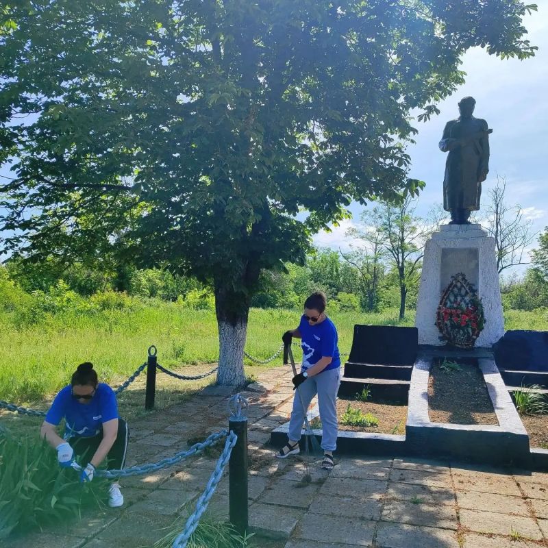 Сегодня сотрудники отдела жизнеобеспечения пгт Сегодня сотрудники отдела жизнеобеспечения пгт