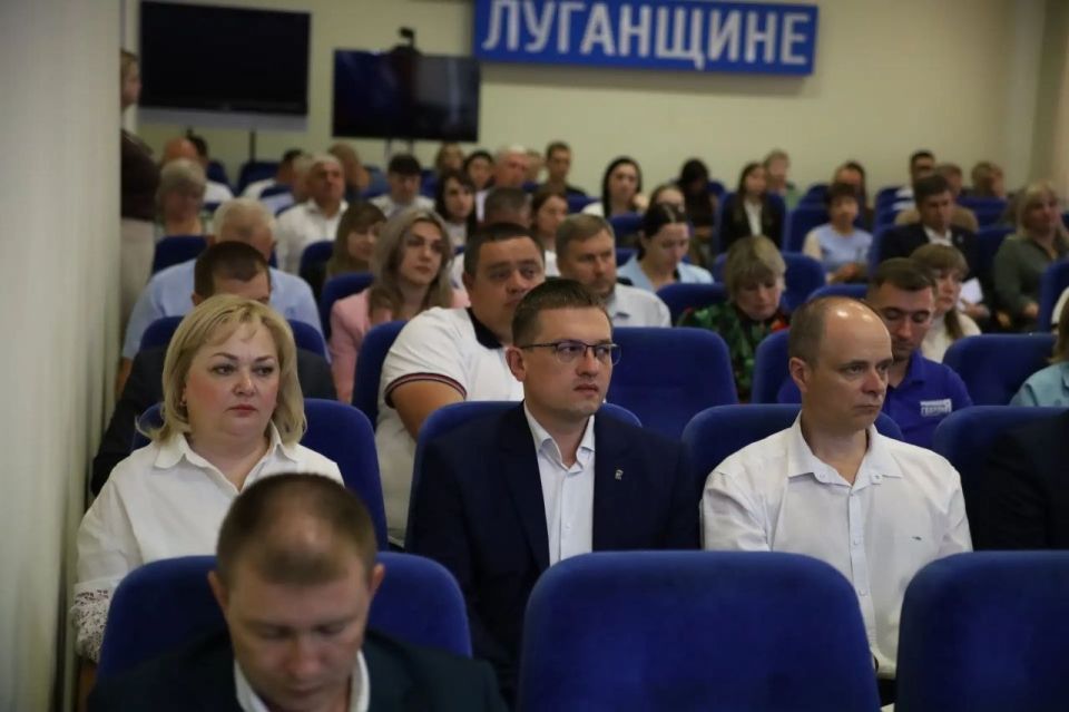 Яна Сылкина: Приняла участие в V Конференции Луганского регионального отделения партии "ЕДИНАЯ РОССИЯ", которая состоялась под председательством Секретаря реготделения партии, Председателя Народного Совета ЛНР Дениса... Яна Сылкина: Приняла участие в V Конференции Луганского регионального отделения партии "ЕДИНАЯ РОССИЯ", которая состоялась под председательством Секретаря реготделения партии, Председателя Народного Совета ЛНР Дениса...