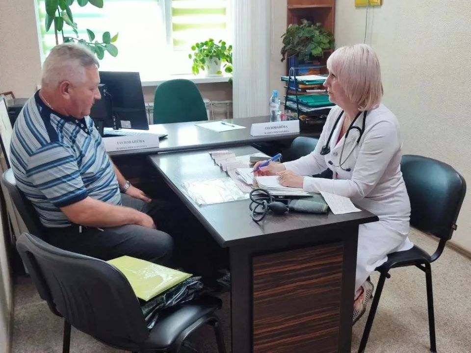 Здоровье для каждого: специалисты ЛРКБ провели выездной прием в Станице-Луганской Здоровье для каждого: специалисты ЛРКБ провели выездной прием в Станице-Луганской