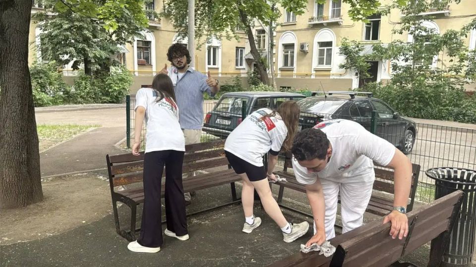 КОМАНДА ПОПОВА устроила большую уборку в Кунцево КОМАНДА ПОПОВА устроила большую уборку в Кунцево