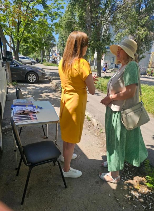 Галина Дуброва: Рабочий день в Луганске: слышать, чтобы помочь Галина Дуброва: Рабочий день в Луганске: слышать, чтобы помочь