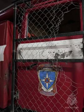 Спасатели в Сватово попали под удар дрона ВСУ во время тушения пожара