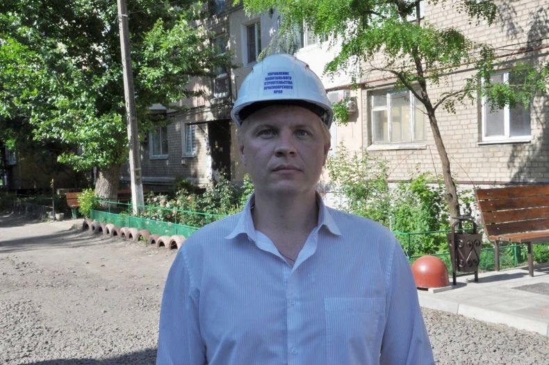 В Свердловске завершается ремонт кровли МКД при поддержке региона-шефа Красноярского края В Свердловске завершается ремонт кровли МКД при поддержке региона-шефа Красноярского края