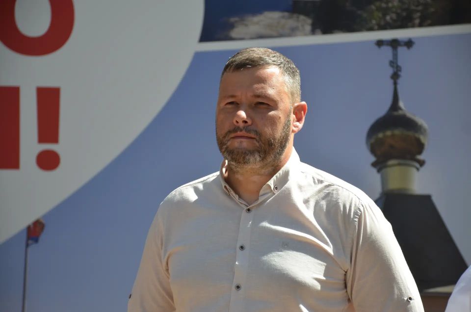 «Герои и подвиги»: Новоайдар встретил выставку, посвященную защитникам Отечества «Герои и подвиги»: Новоайдар встретил выставку, посвященную защитникам Отечества