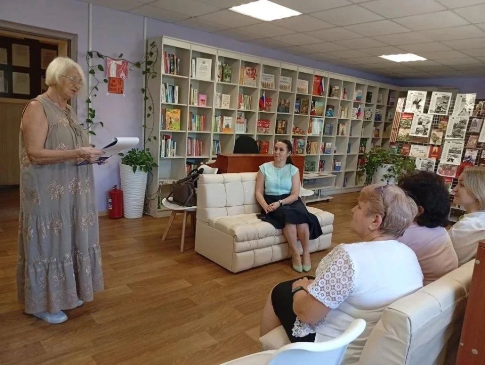 Литературный экскурс «В книжной памяти история России» Литературный экскурс «В книжной памяти история России»