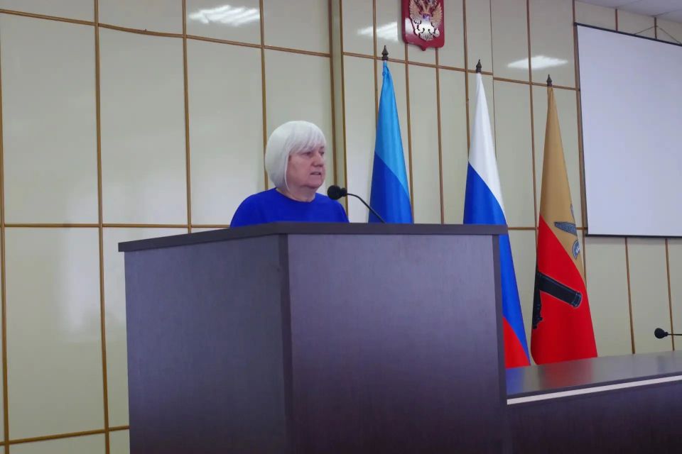 В Славяносербске торжественно отметили День России В Славяносербске торжественно отметили День России