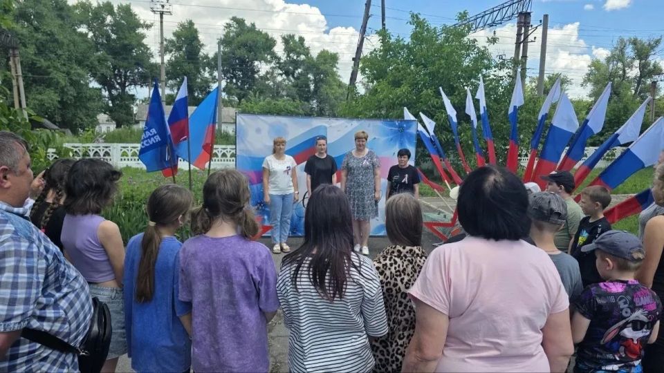 Андрей Рубанцов: Уважаемые ровенчане!. Делюсь с вами атмосферой сегодняшнего дня День России — это чувство единства, гордости за нашу страну, уважение к ее истории и людям Андрей Рубанцов: Уважаемые ровенчане!. Делюсь с вами атмосферой сегодняшнего дня День России — это чувство единства, гордости за нашу страну, уважение к ее истории и людям