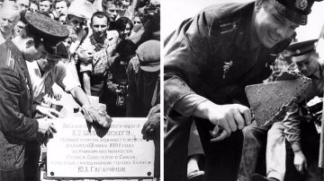 13 июня. 1961. Первый космонавт Юрий Гагарин заложил первый камень в фундамент здания первого в мире музея Космонавтики в Калуге 1955