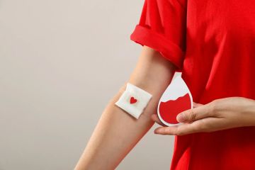 Почти каждый донор в России сдает кровь безвозмездно