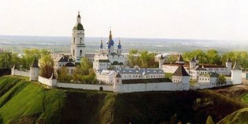 14 июня. 1587. Стрельцами и служилыми казаками основан Тобольск – столица Сибири в XVII и XVIII вв. Первый тобольский острог был выстроен из разобранных казачьих стругов 1634