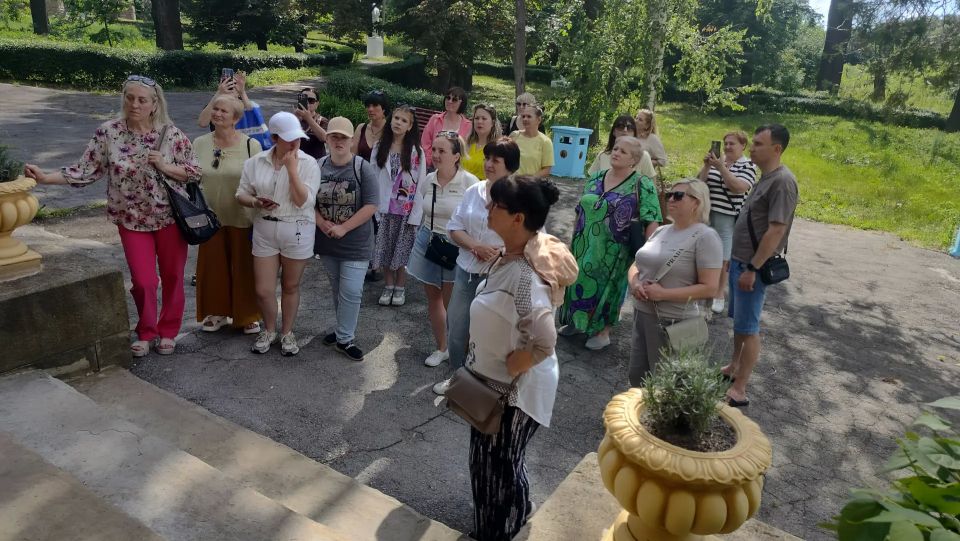 13 июня в Музейно-туристическом комплексе "Парк и усадьба Казимира Мсциховского" состоялась увлекательная экскурсия для гостей музея 13 июня в Музейно-туристическом комплексе "Парк и усадьба Казимира Мсциховского" состоялась увлекательная экскурсия для гостей музея