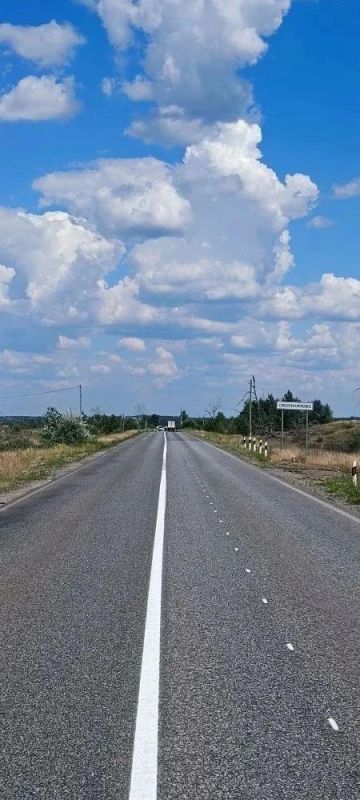 На трассе Северодонецк — Новоайдар обновили дорожную разметку На трассе Северодонецк — Новоайдар обновили дорожную разметку