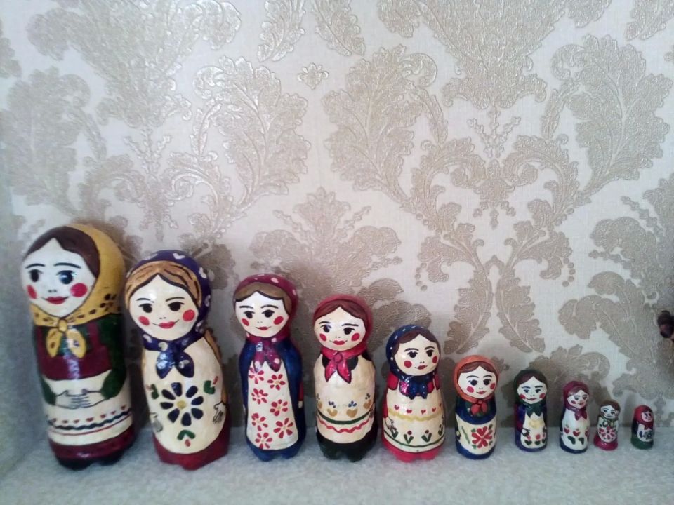 В рамках Года единства народов России библиотека № 20 г. Перевальска знакомит читателей с земляками, которые делают жизнь нашего края ярче и самобытнее В рамках Года единства народов России библиотека № 20 г. Перевальска знакомит читателей с земляками, которые делают жизнь нашего края ярче и самобытнее
