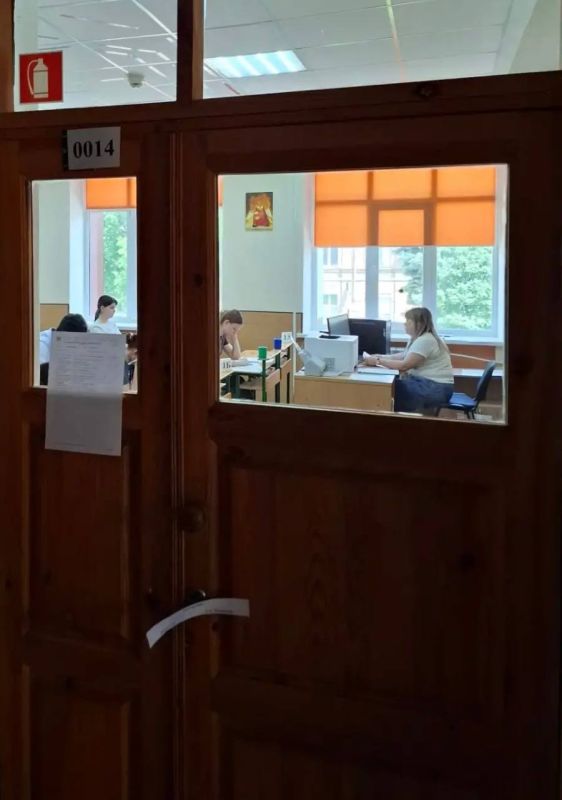 Инна Швенк: Сегодня,15 июня, присутствовала в ГБОУ ЛНР «Луганская гимназия N30 имени Н.Т. Фесенко» в качестве общественного наблюдателя Инна Швенк: Сегодня,15 июня, присутствовала в ГБОУ ЛНР «Луганская гимназия N30 имени Н.Т. Фесенко» в качестве общественного наблюдателя